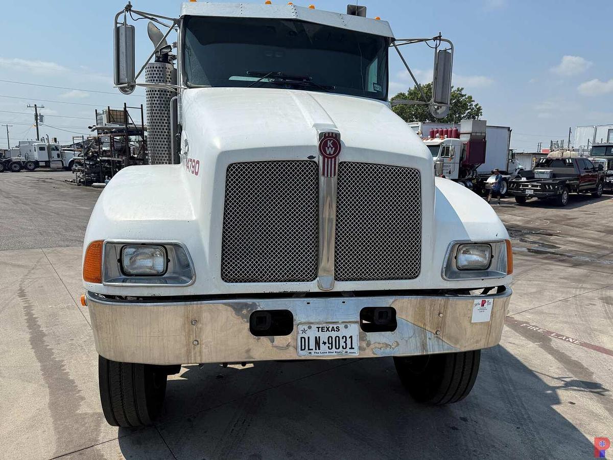 Used 2005 KENWORTH T300 4X4 4WD CAB & CHASSIS