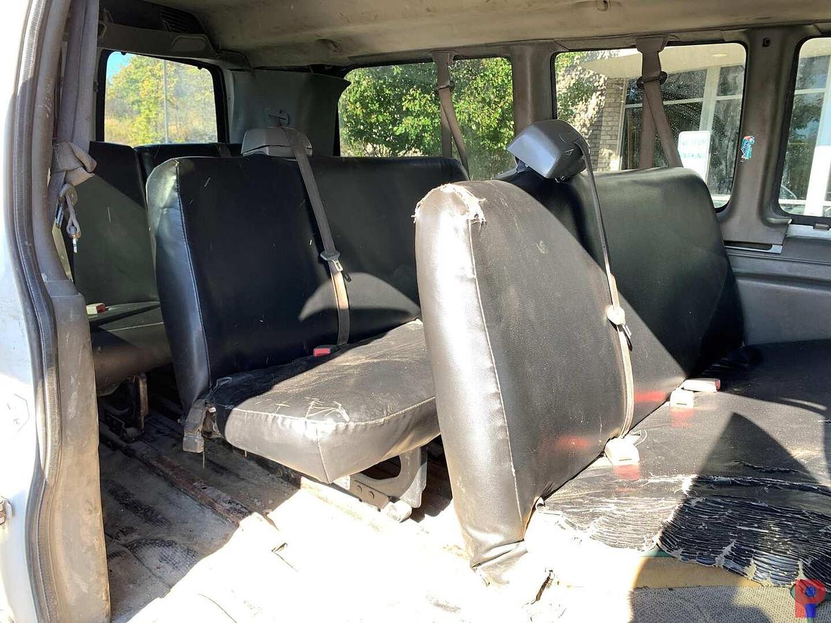 Used 2013 CHEVROLET EXPRESS PASSENGER VAN