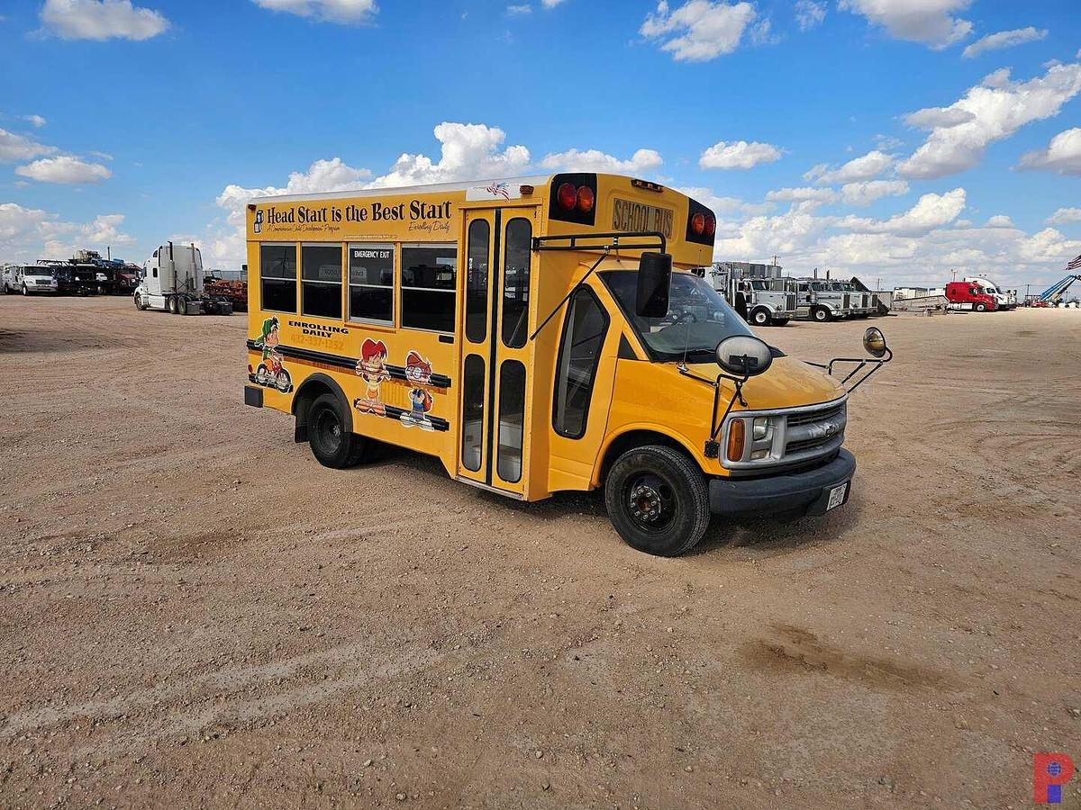 Used 2000 CHEVROLET EXPRESS PASSENGER BUS