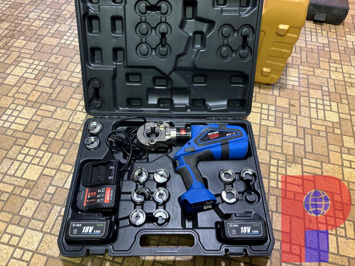 Used DEWALT HAMMER DRILL, RL-HSA SELF LEVELING LASER, CTN MAX HOSE CRIMPER, KD TOOLS HEAVY DUTY TORQUE WRENCH