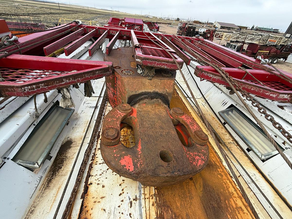 Used 2014 WATSON HOPPER PAY ZONE 550 DD 108’-300K 7-AXLE WELL SERVICE RIG