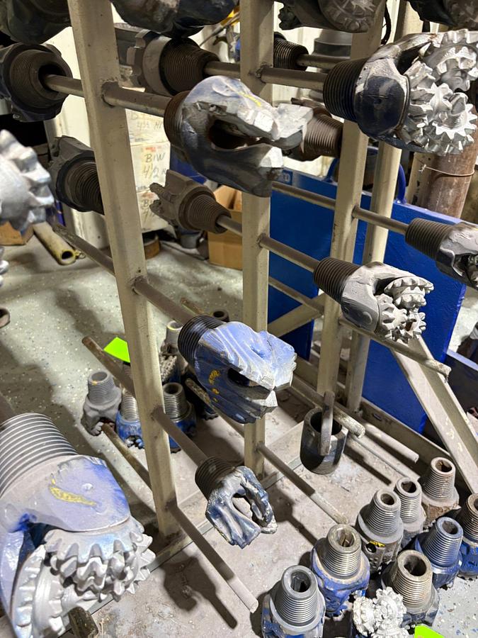 Used (12x$) assorted drag bits