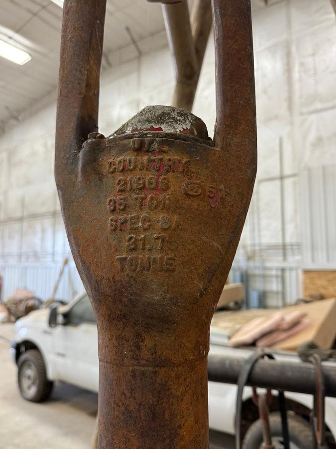 Used (2)- (1) OIL COUNTRY 35 TON & (1) 30 TON ROD HOOK & CLEVIS