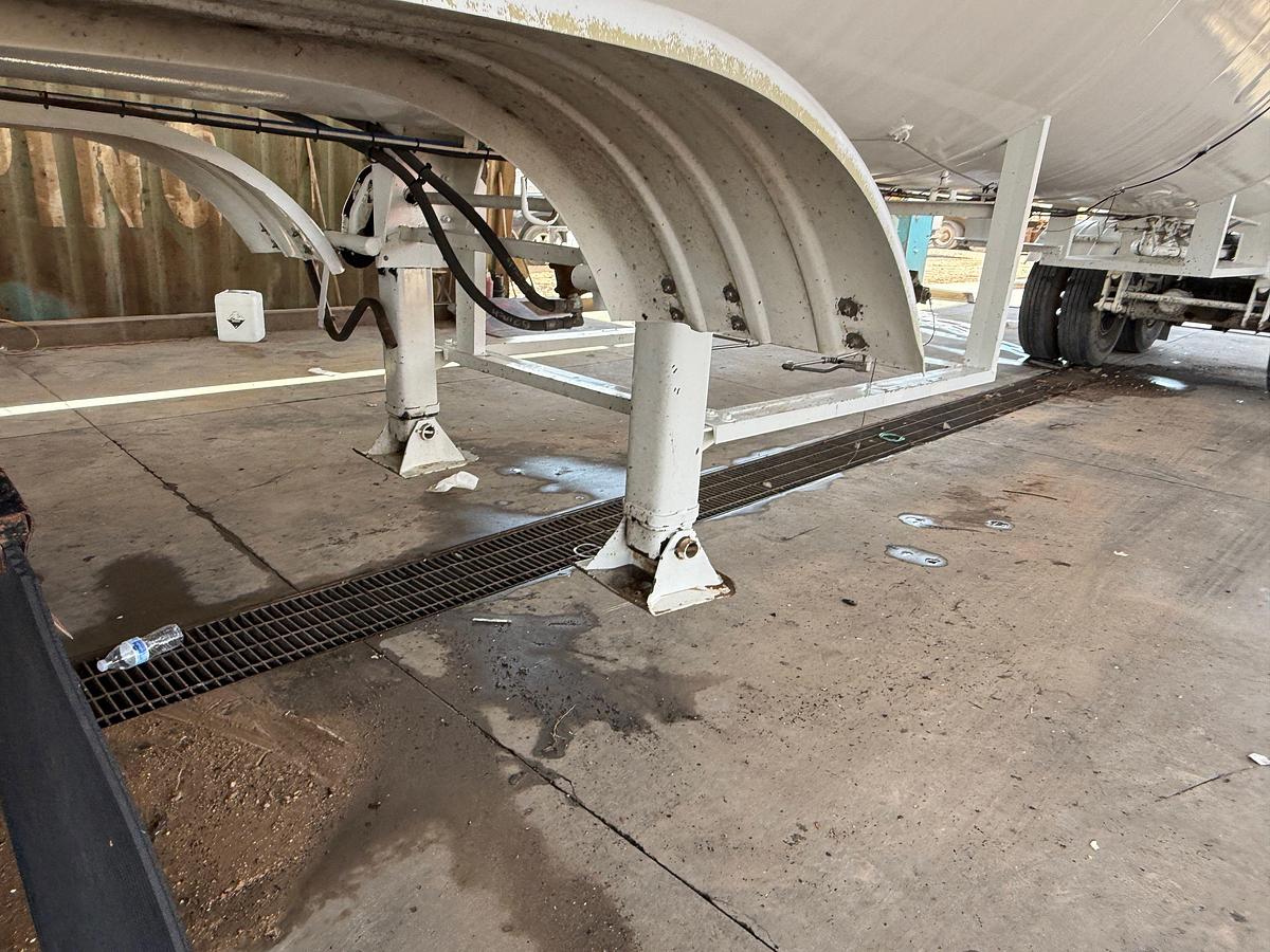 Used 1980 ENDERBY-ANDERSON 10,500 GAL T/A PROPANE TRANSPORT TRAILER