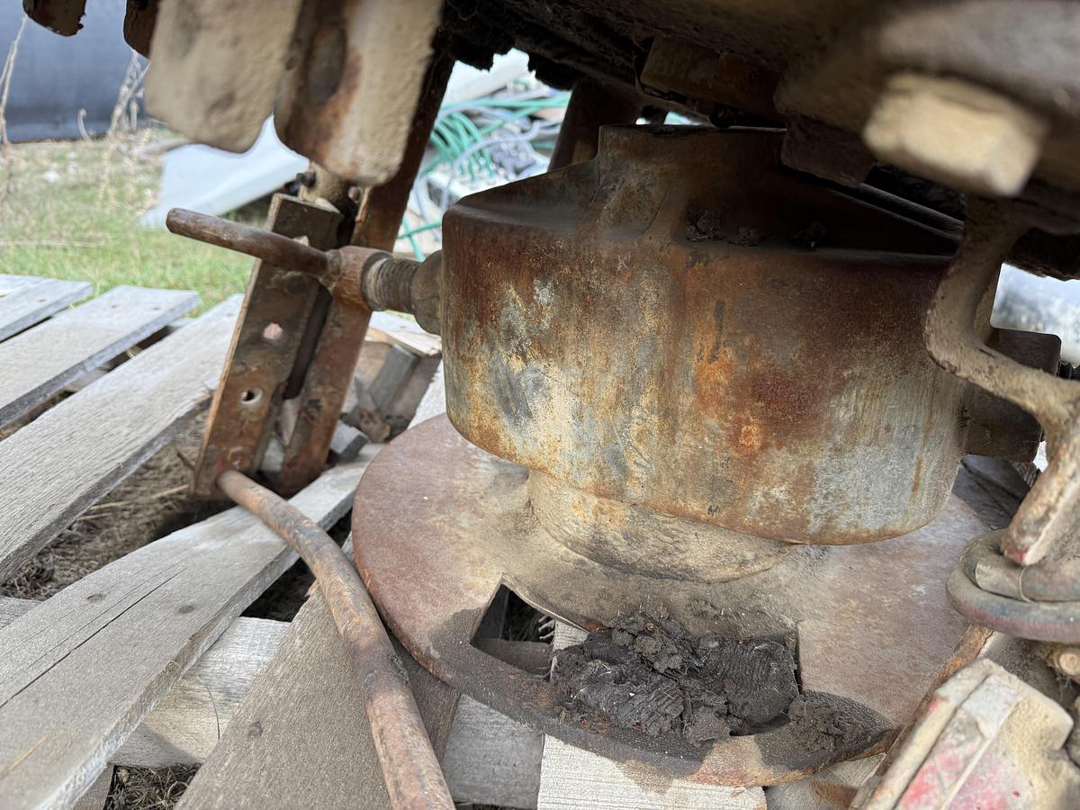 Used OIL COUNTRY 55000 HYD. TUBING TONG DRESSED W/ BACK UP