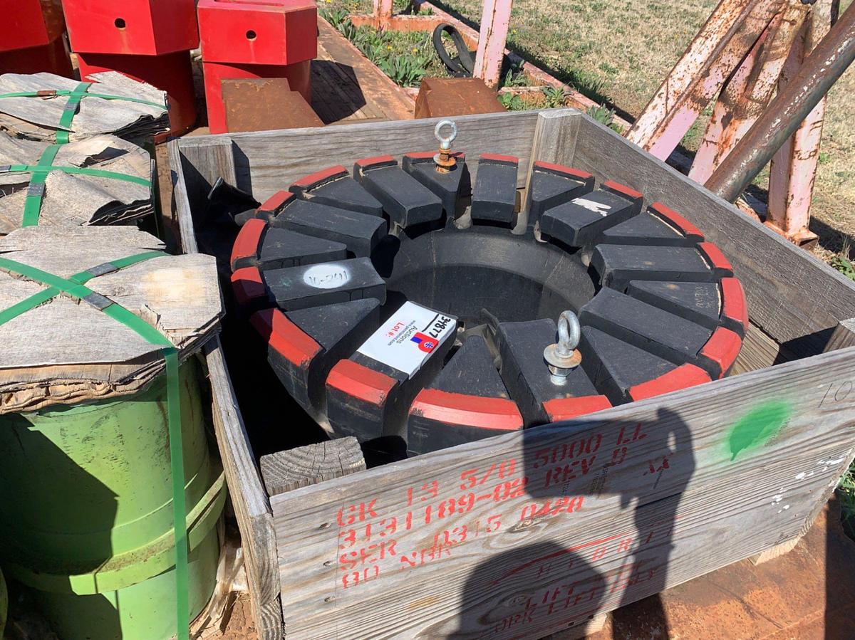 Used 6k 13 5/8” 5000LL 80 NBR ANNULAR BOP COMPONENT