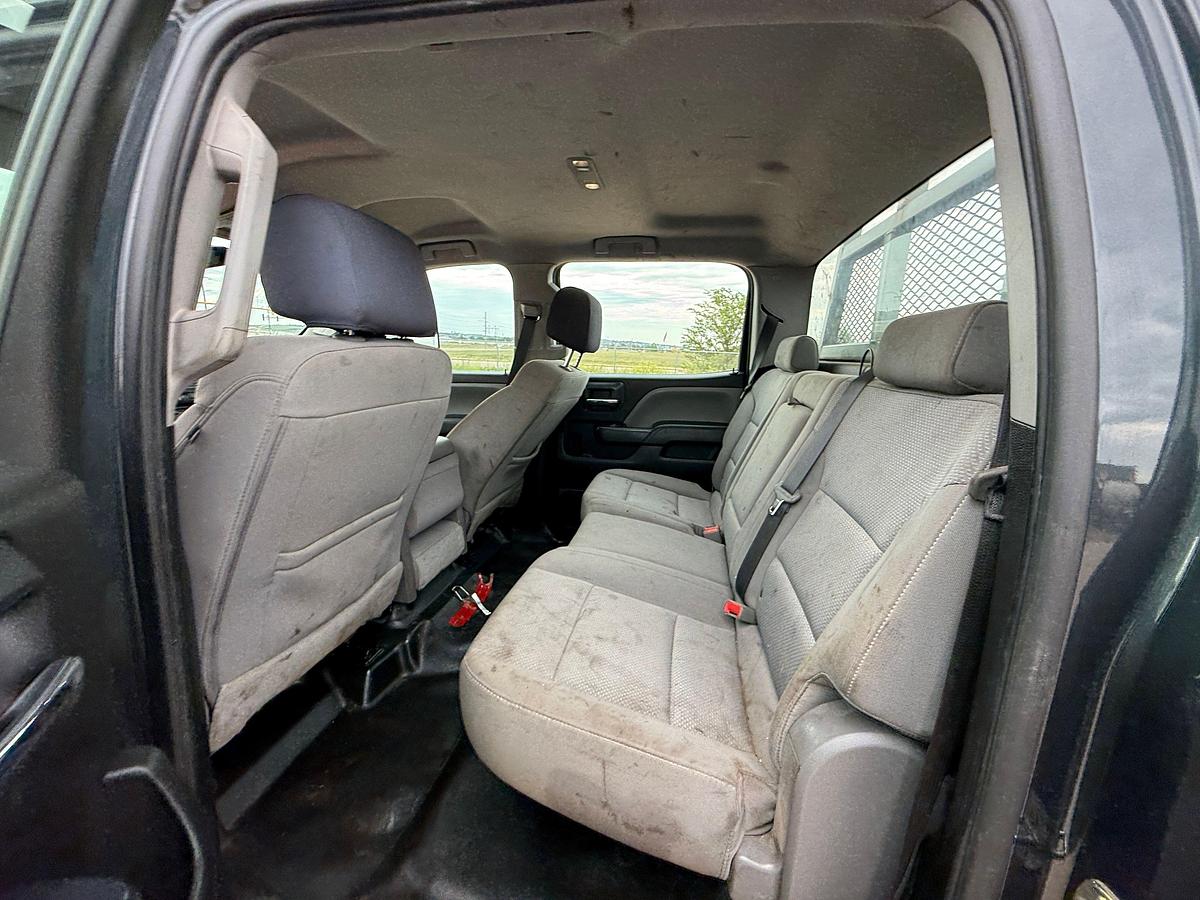 Used 2018 CHEVROLET SILVERADO 2500HD 4X4 CREW CAB PICKUP TRUCK