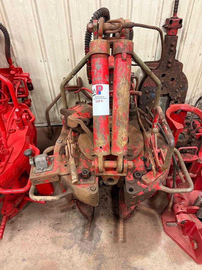 Used OIL COUNTRY 55000 HYDRAULIC POWER TONG W/ AIR BACK-UP & HANGER