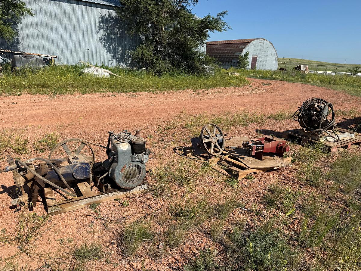 Used (3) FMC TRIPLEX PUMPS & (2) 2-CYL WISCONSIN W2-880