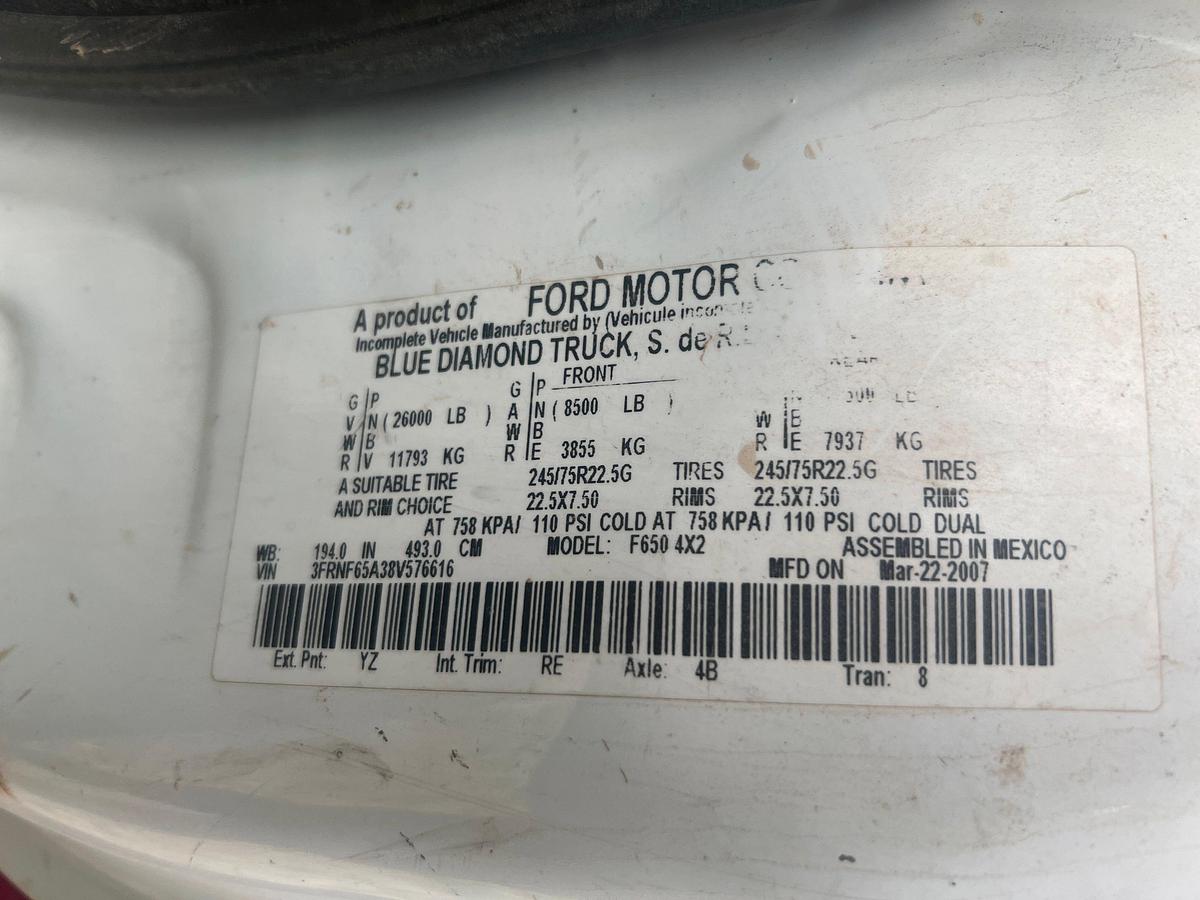 Used 2008 FORD F-650 SUPER DUTY TRUCK WITH TOOL BED