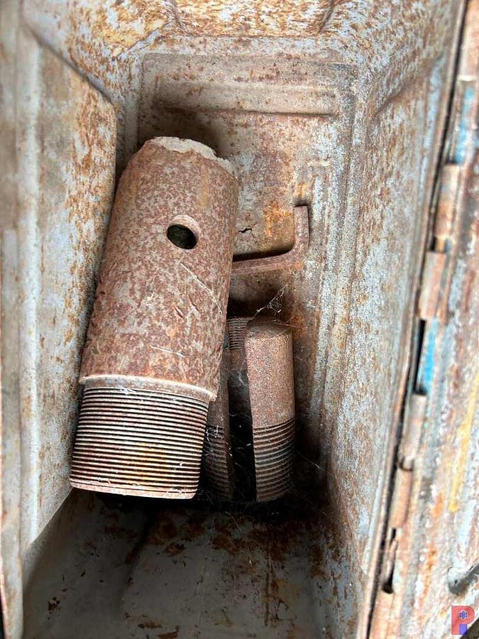 Used (2 X $) (2) MISC TUBS W/ FISHING TOOLS