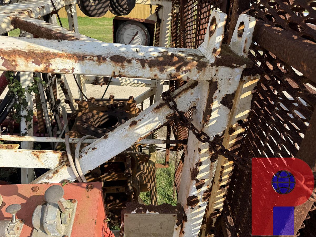 Used 1979 MOLLER 300 DD 96'-180K 4-AXLE WELL SERVICE WORKOVER RIG