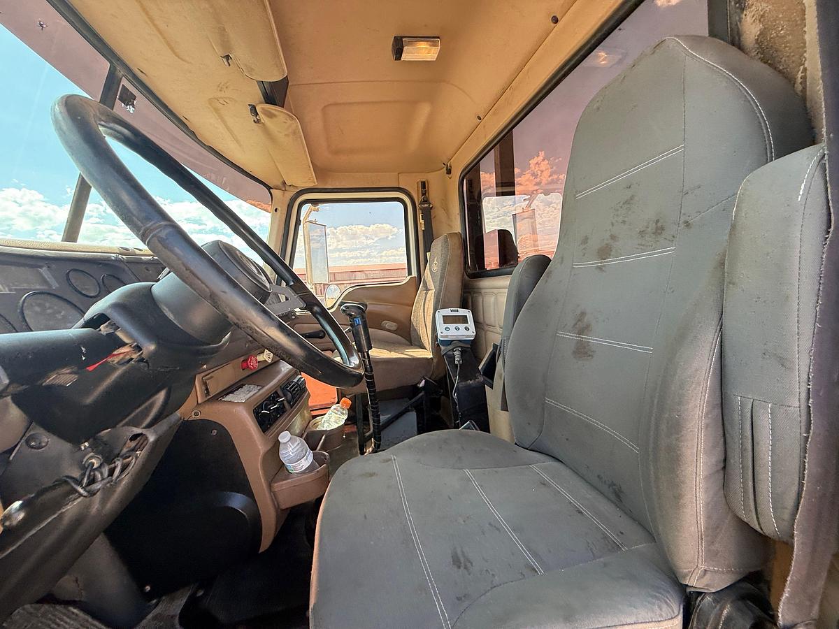 Used 2006 MACK CV713 T/A DAYCAB KILL TRUCK
