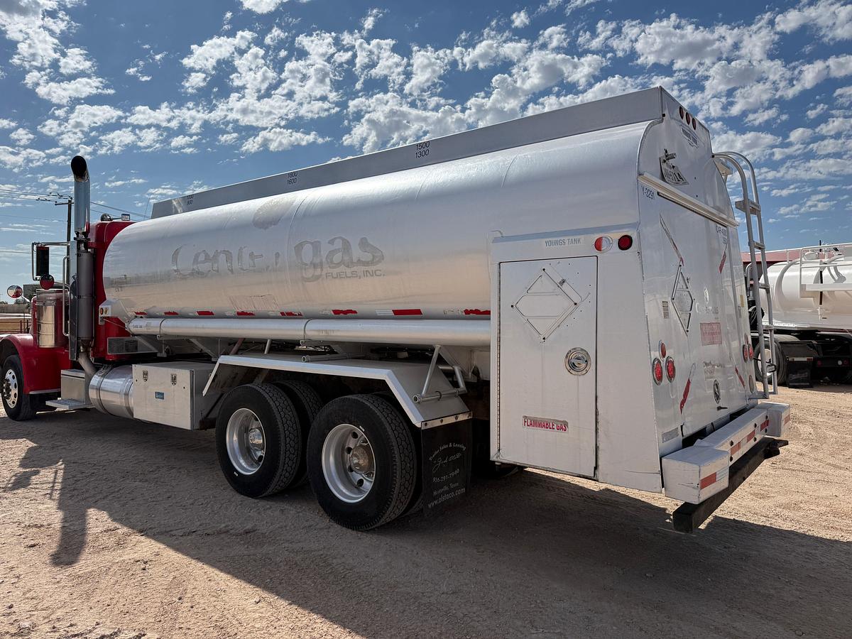 Used 2008 PETERBILT 389