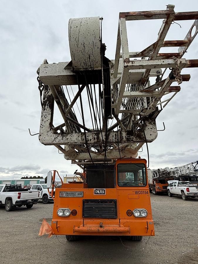 Used 1984 FRANKS MOBILRIG 300 1287/160 DD 96’-215K 4-AXLE WELL SERVICE WORKOVER RIG