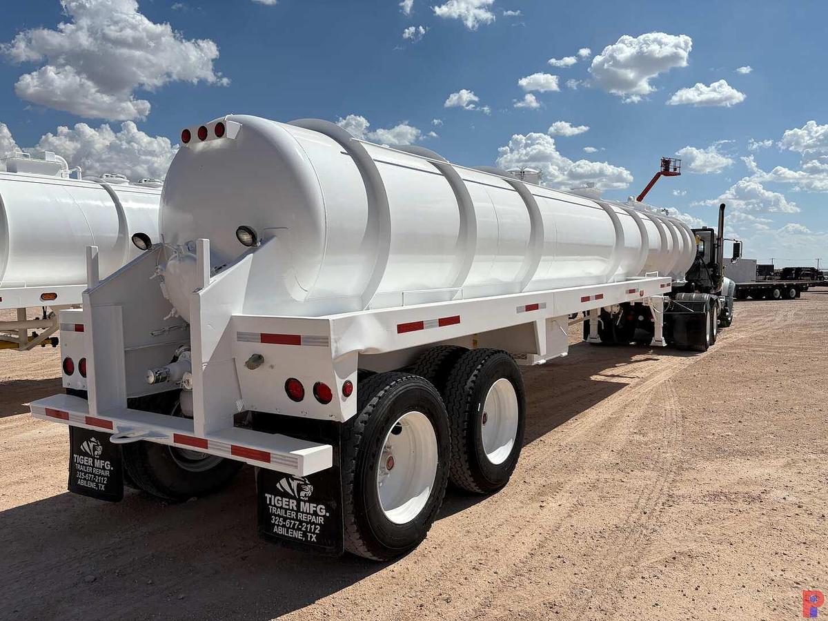 Used 2014 MACK DAYCAB KILL TRUCK & 2013 TIGER MFG 130BBL T/A KILL TRAILER