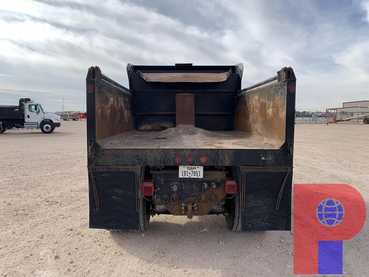 Used 2011 FREIGHTLINER M2 106 S/A DAYCAB DUMP TRUCK