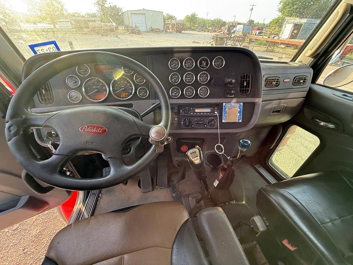 Used 2013 PETERBILT 367 T/A DAYCAB GIN POLE TRUCK