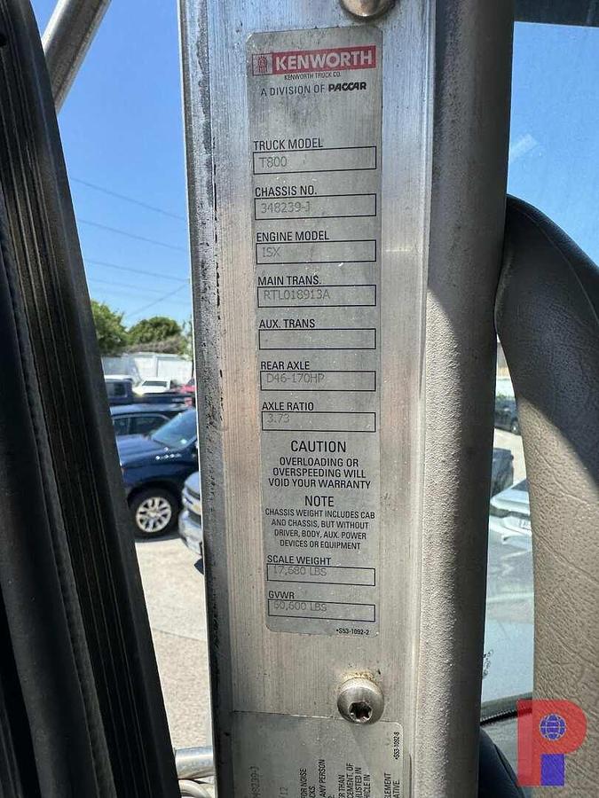 Used 2013 KENWORTH T800 T/A DAYCAB TRUCK TRACTOR
