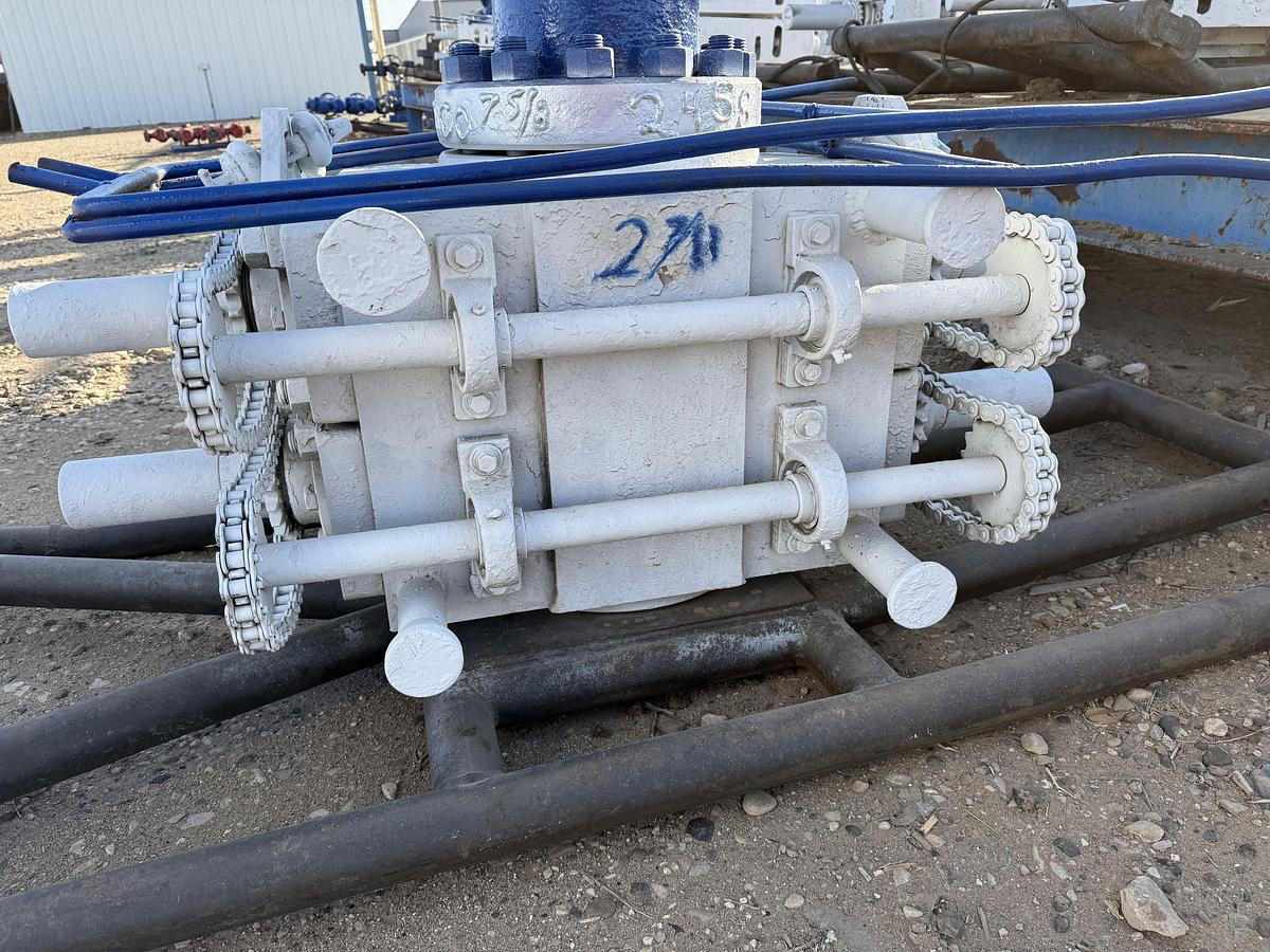 Used 7-1/16 TOWNSEND 3M 2-7/8 DBL MANUAL BLOWOUT PREVENTER, CHARTED