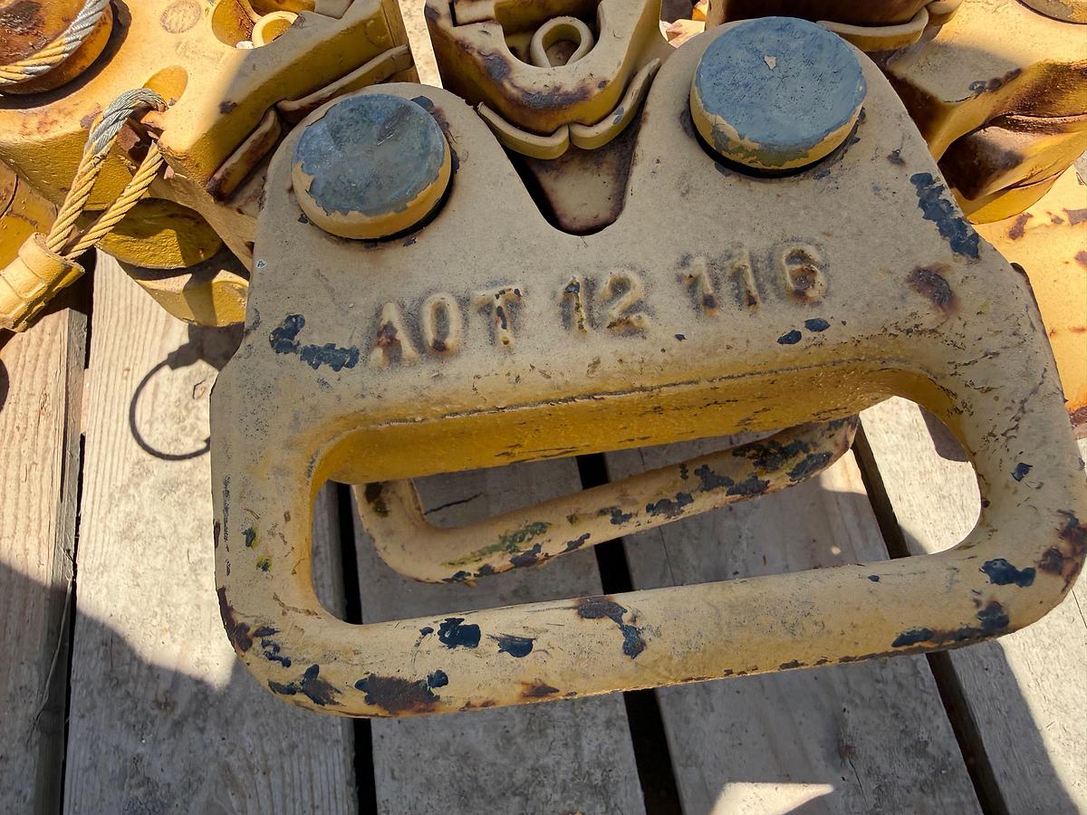 Used (2 x $) AOT TYPE C 10-LINK SAFETY CLAMP