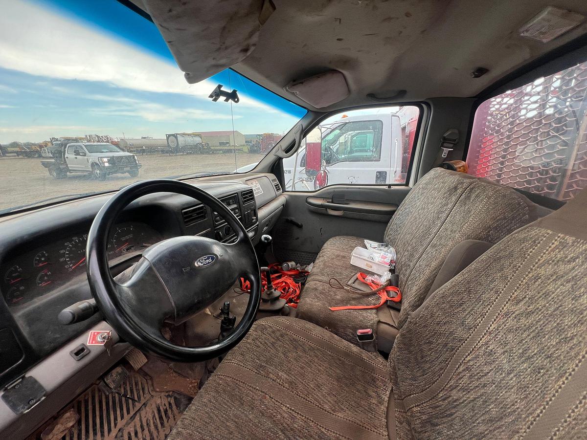 Used 2008 FORD F-650 SUPER DUTY TRUCK WITH TOOL BED