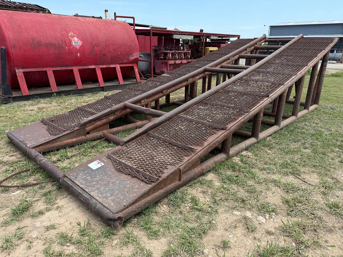 Used 23’L x 9.5’W x 5.9’H HEAVY DUTY RIG / TRUCK RAMP, SKIDDED