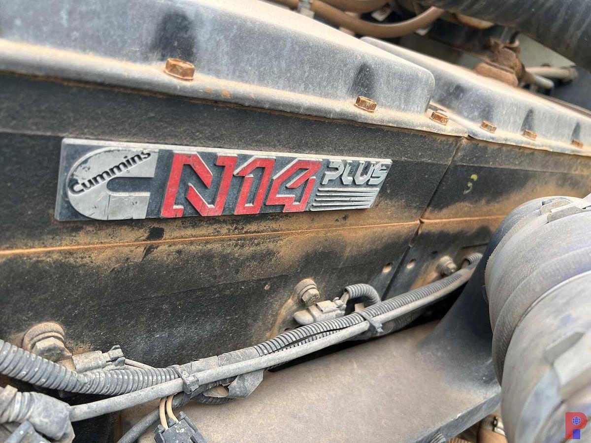 Used 1999 INTERNATIONAL  9400 T/A CEMENT PUMP TRUCK