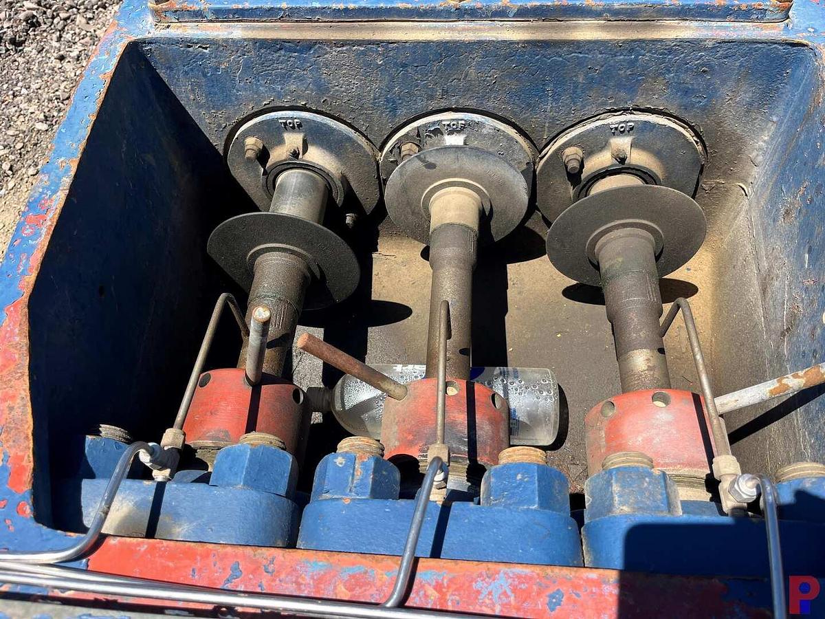 Used NATIONAL J-100 TRIPLEX PUMP