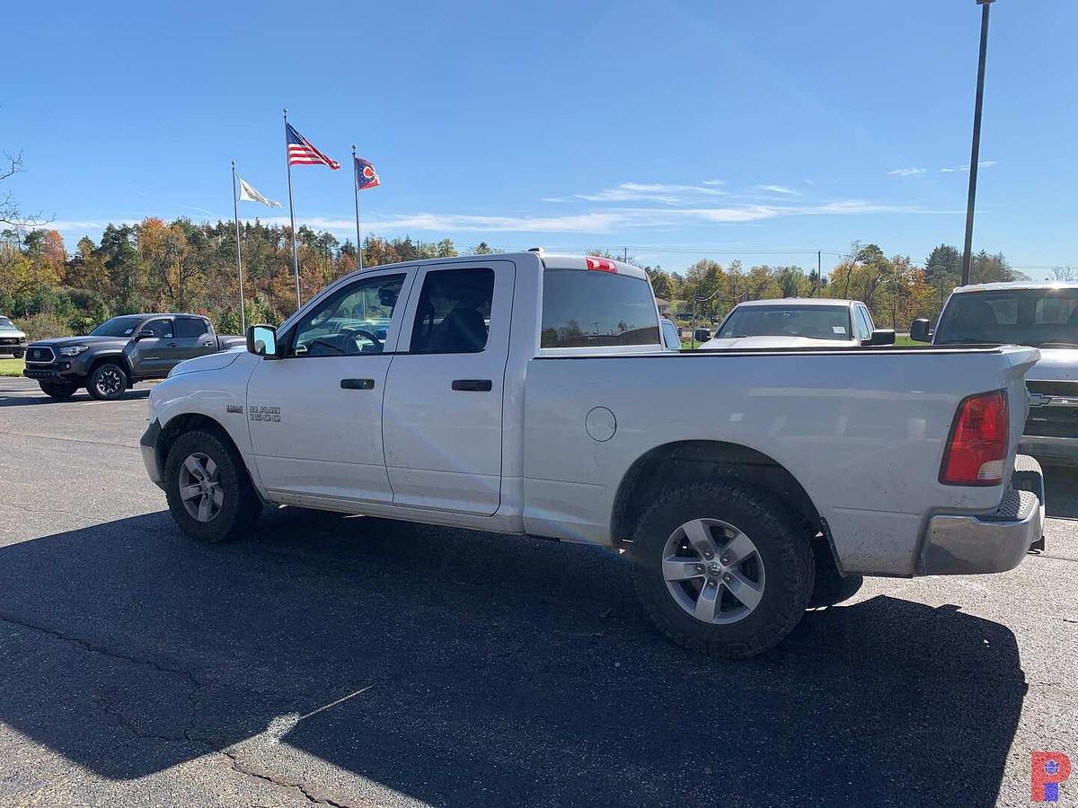 Used 2014 RAM 1500 HEMI 5.7L LB CREW CAB PICKUP