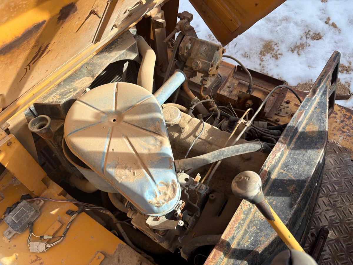 Used Komatsu FG20-7 4,000lbs forklift, inoperable