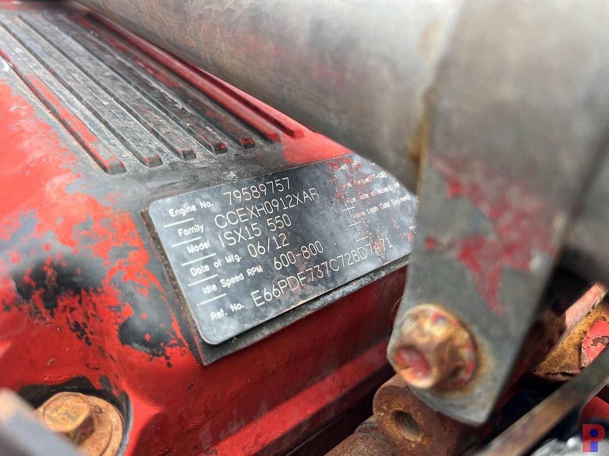 Used 2013 KENWORTH T800 TRI AXLE 36” SLEEPER TRUCK