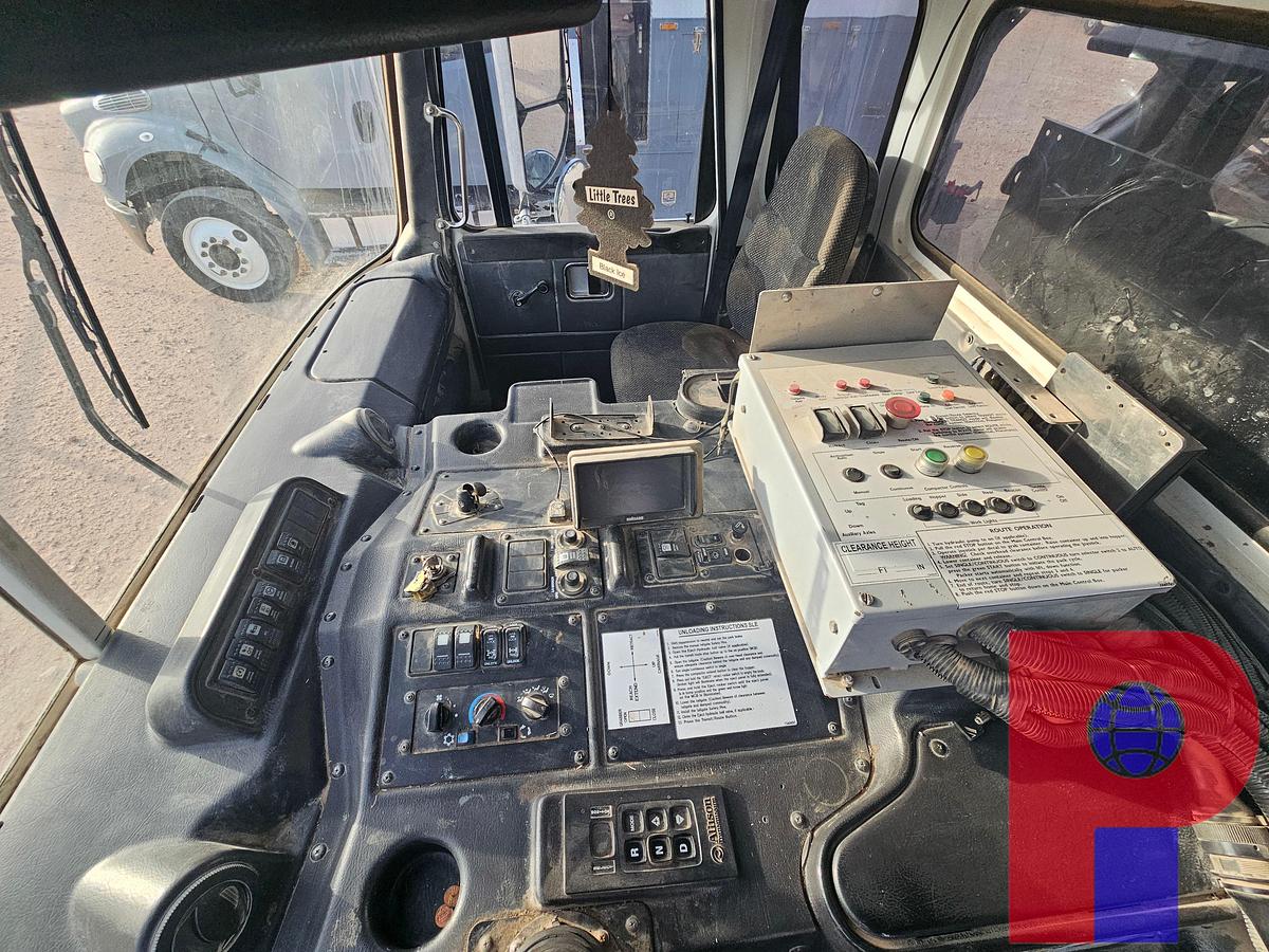 Used 2018 AUTOCAR XPEDITOR T/A 29YD CAB OVER TRASH TRUCK