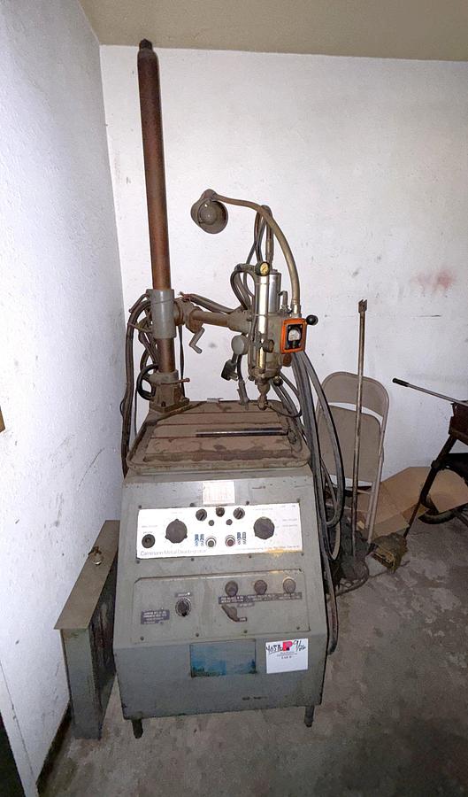 Used CAMMANN C-76A METAL DISINTEGRATOR