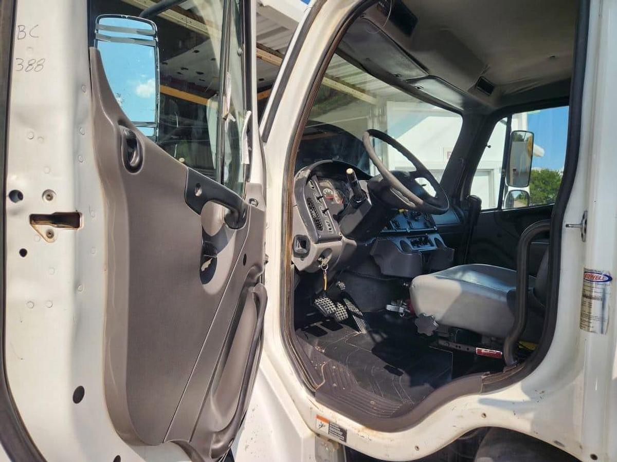Used 2012 FREIGHTLINER M2 DUMP T/A TRUCK
