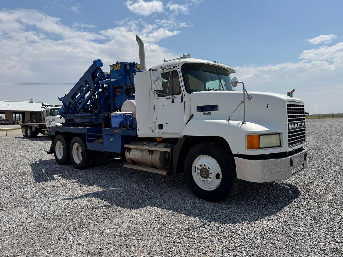 Used 1998 MACK Texoma 330-12 Pressure Digger Anchor Truck