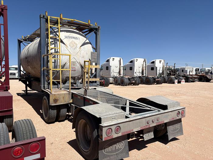 Used 2005 REINKE TRAILERS T/A CHEMICAL TRANSPORT TRAILER