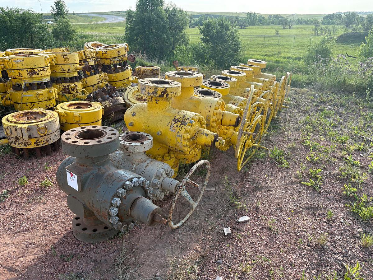 Used (11 x $) (10) 7-1/16” 5k gate valves & (1) 4-1/16” gate valve