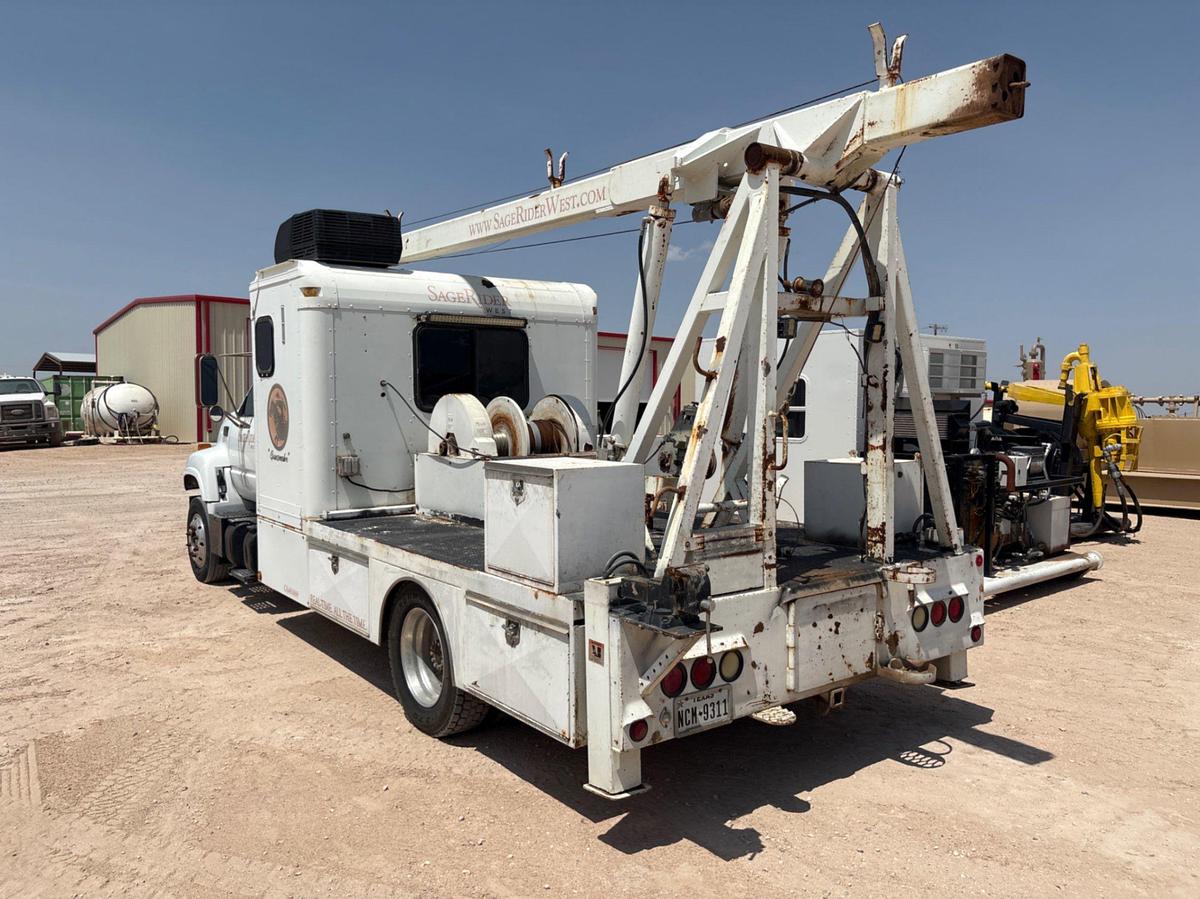 Used 2000 CHEVROLET C6500 S/A WIRELINE TRUCK