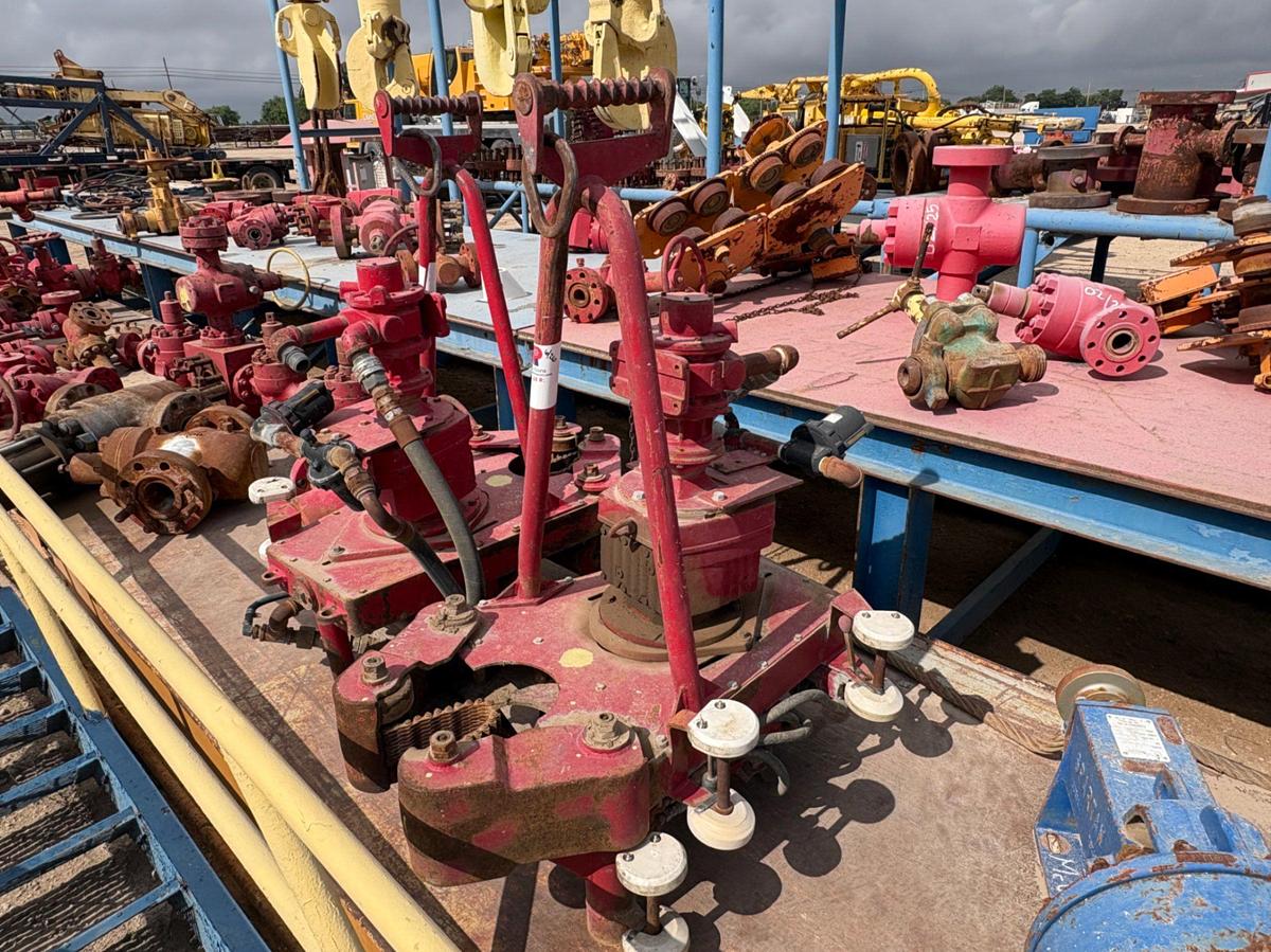 Used Oil works 3507 hydraulic pipe spinner