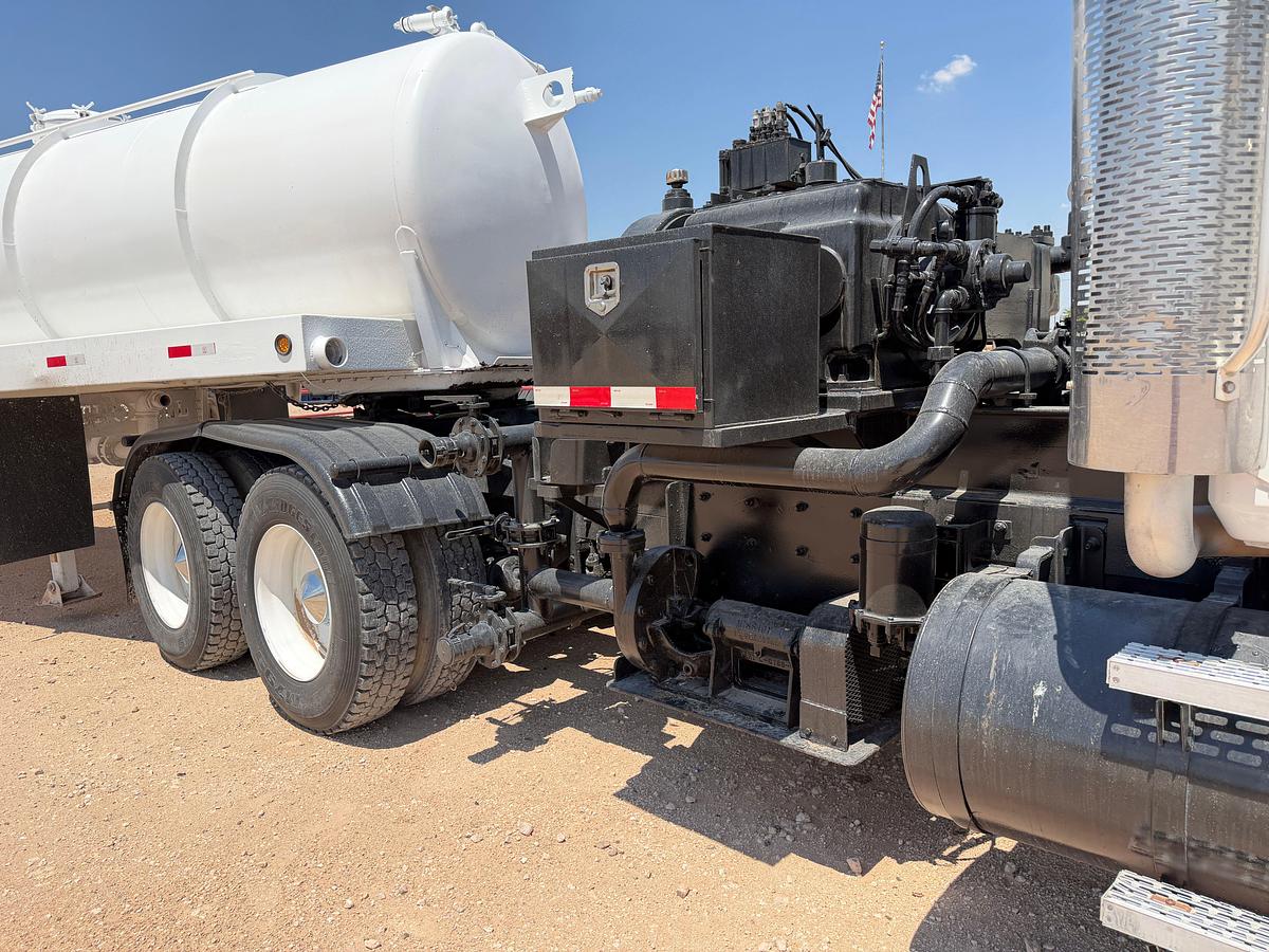 Used 2004 Mack CV713 Kill Truck w/ Trailer