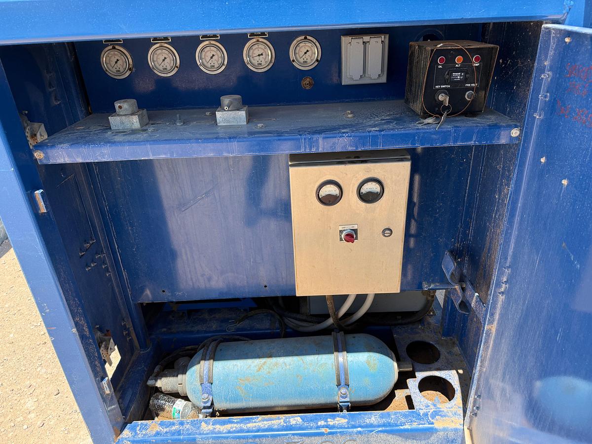 Used SELF CONTAINED 20K WP GREASE INJECTION UNIT COMBO P/B 8.4-KW ISUZU DIESEL GENERATOR