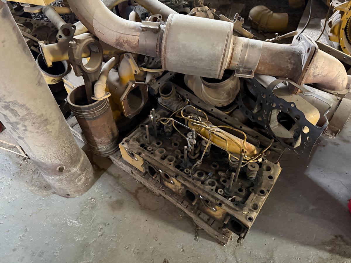 Used CATERPILLAR D353 DIESEL ENGINE CORE (INCOMPLETE)