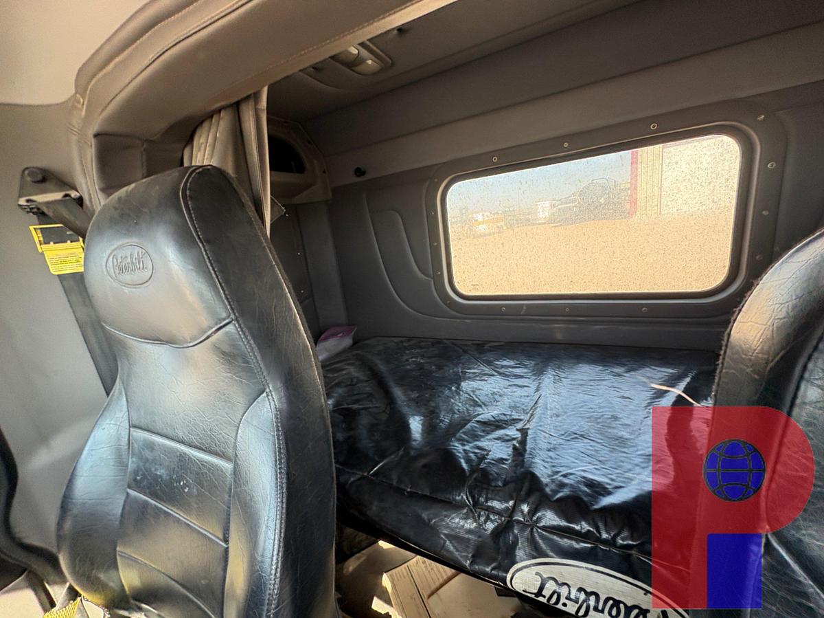 Used 2013 PETERBILT 367 T/A SLEEPER VACUUM TRUCK (INOP)