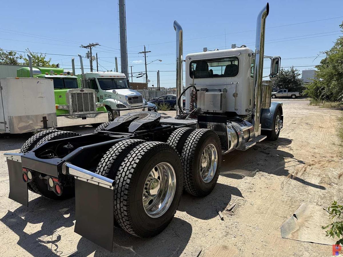 Used 2014 PETERBILT 389 T/A TRUCK TRACTOR