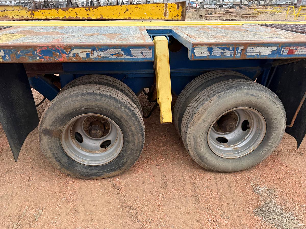 Used FORUM TRAILER MTD. 40' HYD. PIPE HANDLER