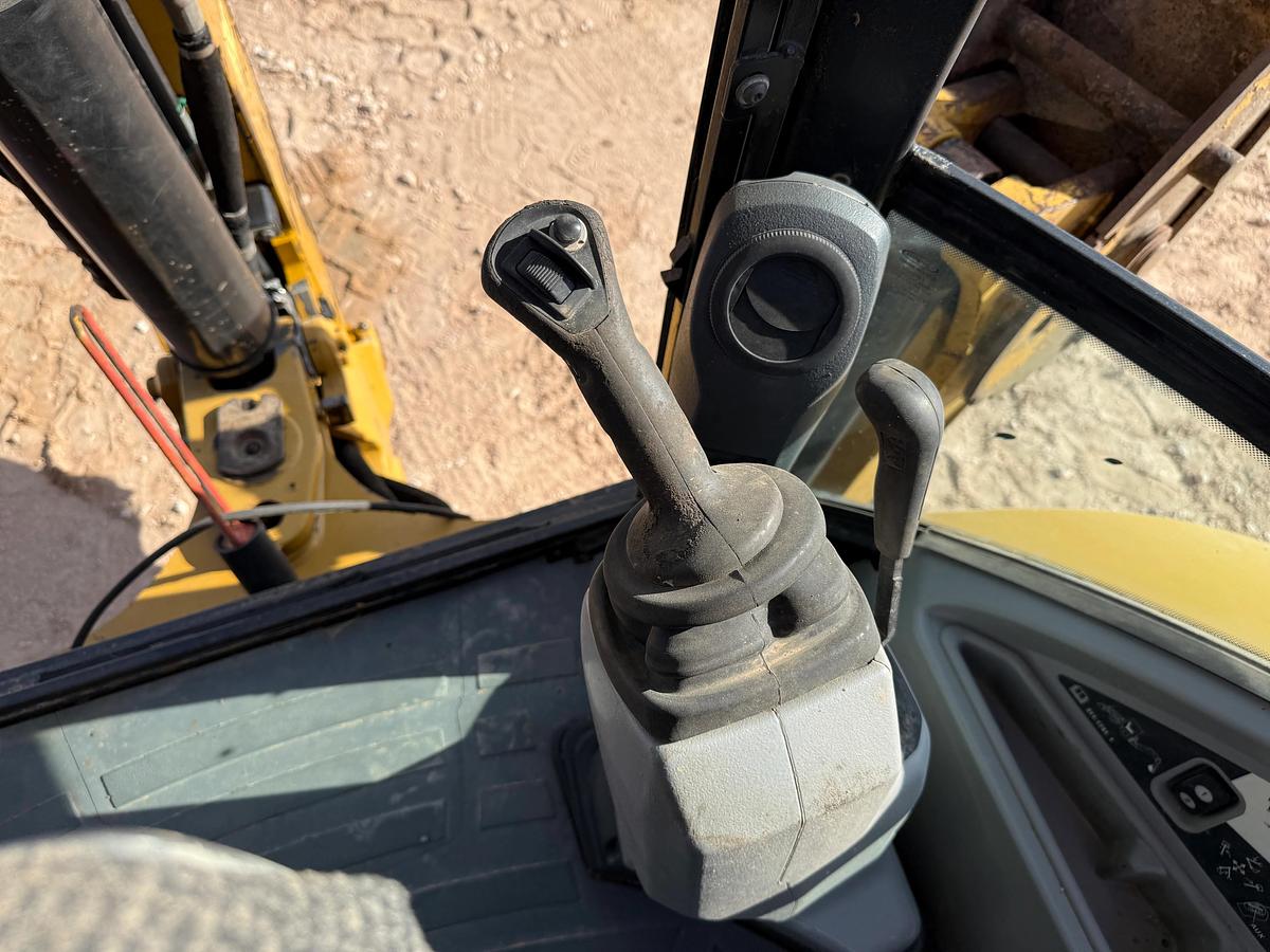 Used 2014 CATERPILLAR 420F BACKHOE