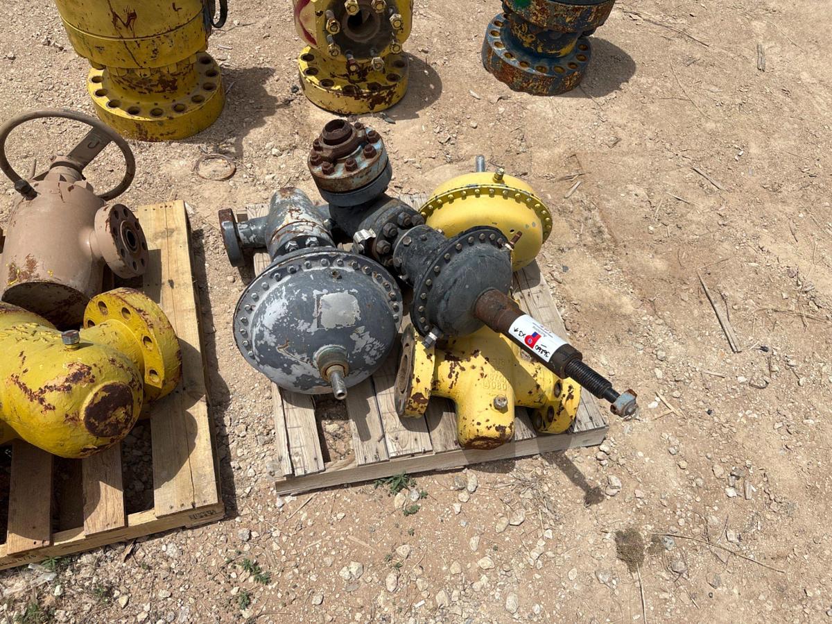 Used (12) assorted gate valves, 2-9/16” to 4-1/16” valves