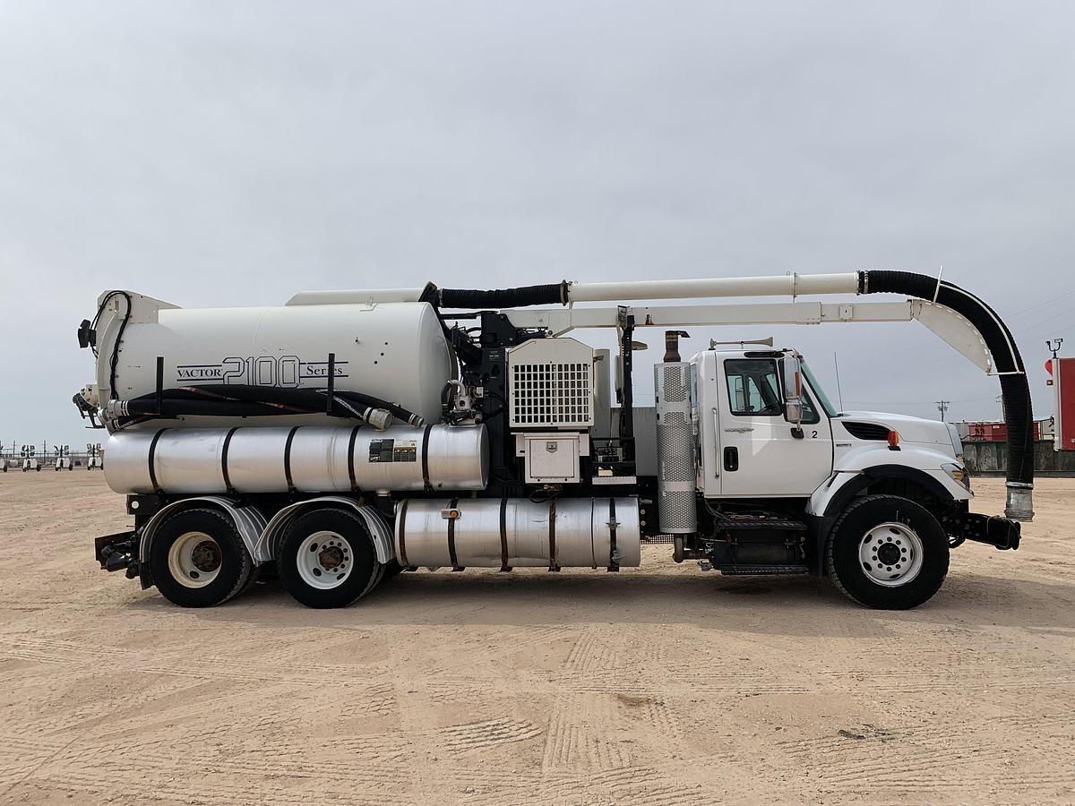 Used 2009 INTERNATIONAL WORKSTAR 7500 T/A DAYCAB VACTOR HYDROVAC TRUCK