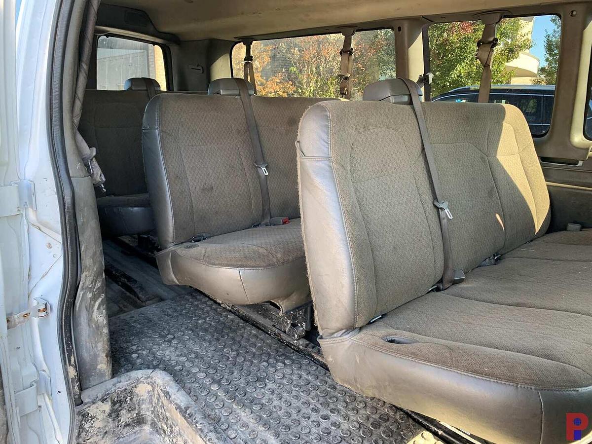 Used 2016 CHEVROLET EXPRESS PASSENGER VAN